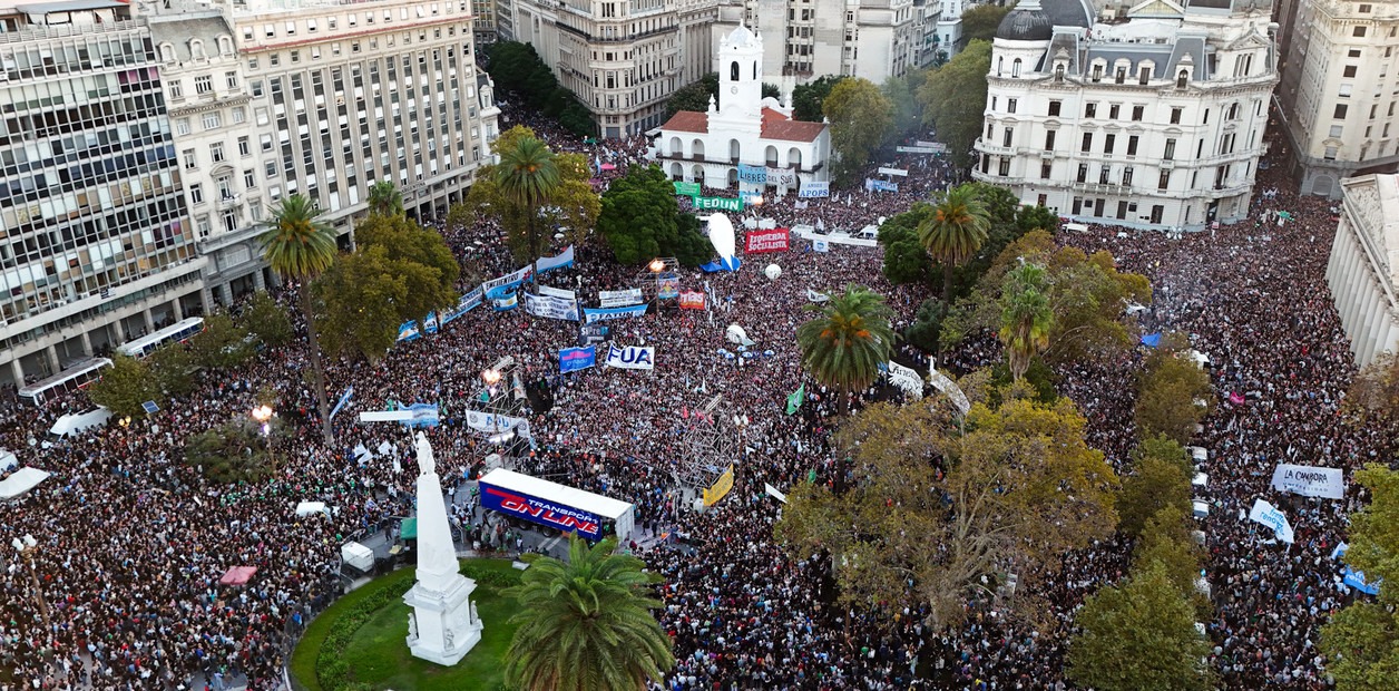 ARGENTINA: em defesa da universidade pública e gratuita